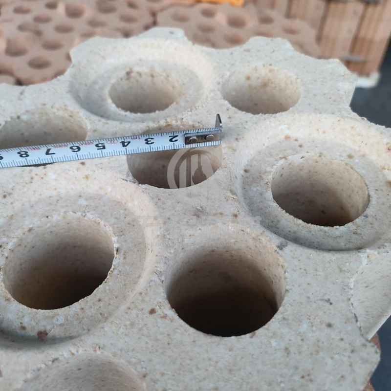 Gạch kẻ ô vuông nhôm cao 7 lỗ