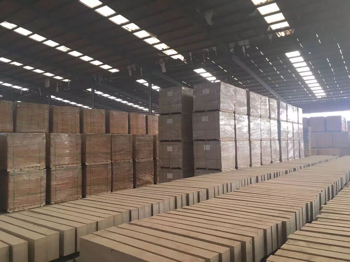 vật liệu gạch chịu lửa
